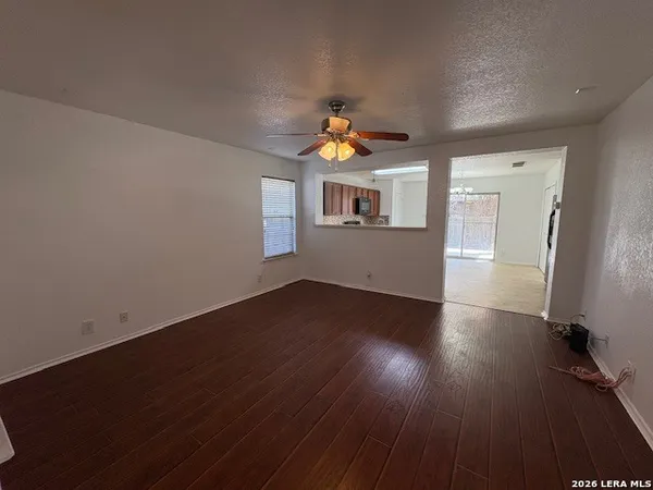 $1,675 | 4962 Corian Springs Drive, San Antonio, TX 78247