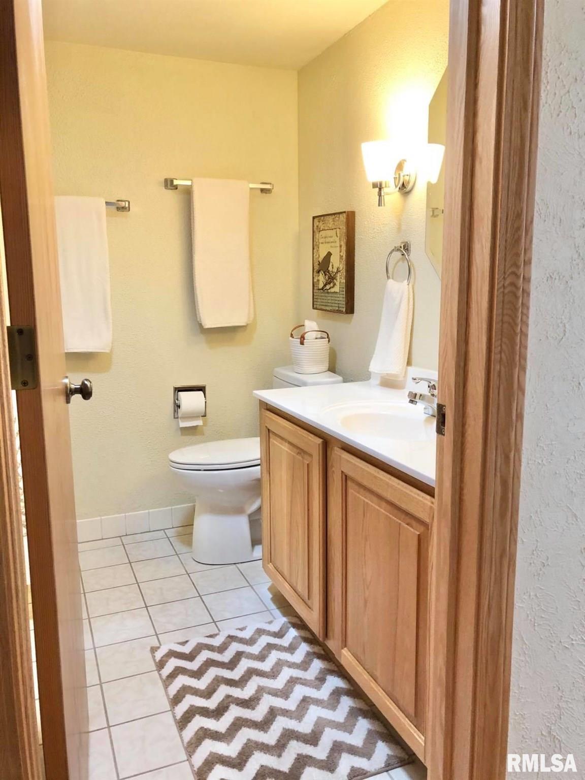 347 Harvester Road Canton, IL 61520 - Photo 21 of 36 Gallery Image 21