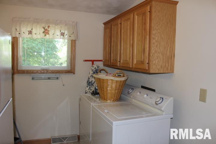 347 Harvester Road Canton, IL 61520 - Photo 23 of 36 Gallery Image 23