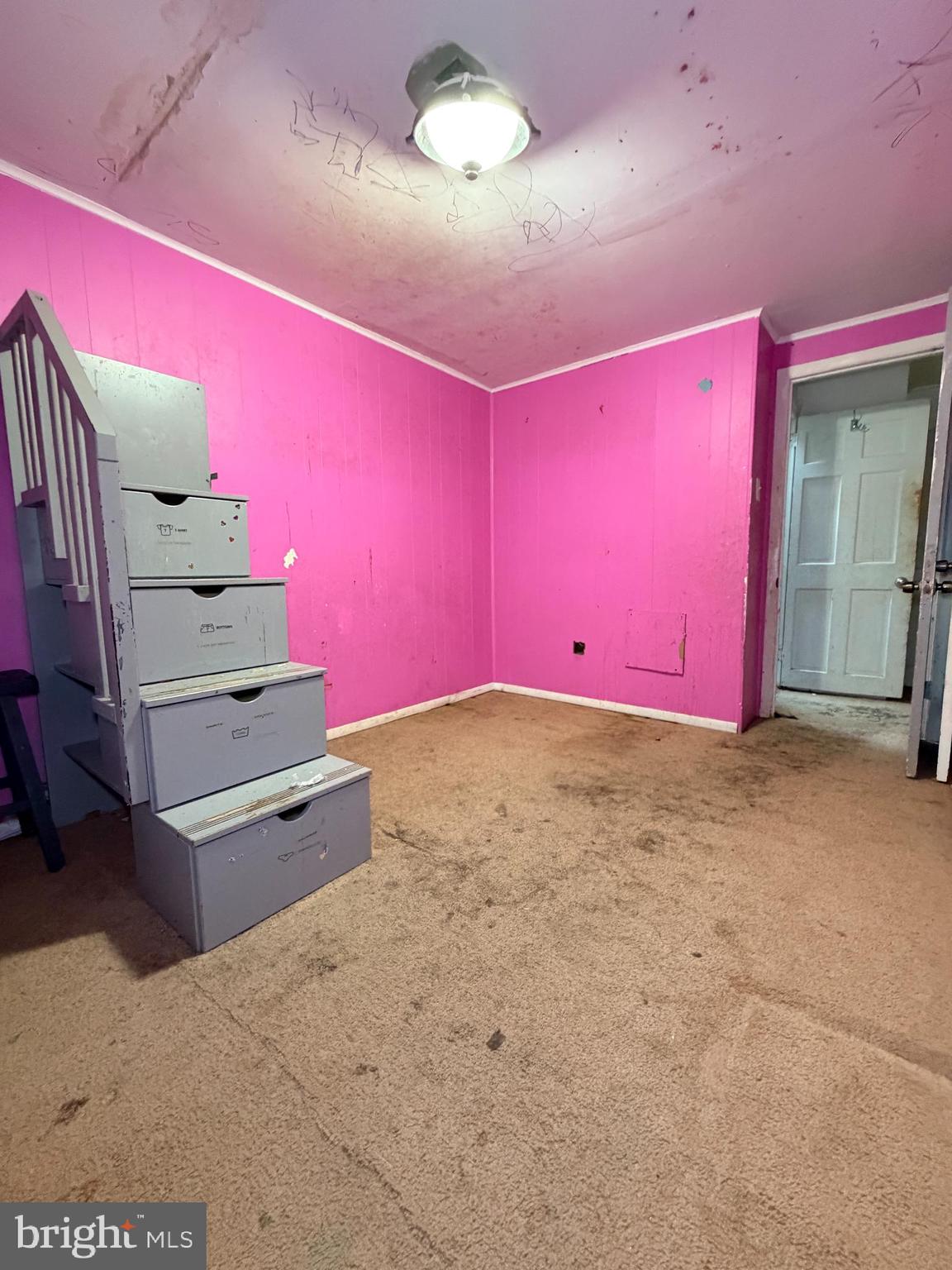 327 West 21st Street Chester, PA 19013 - Photo 15 of 34