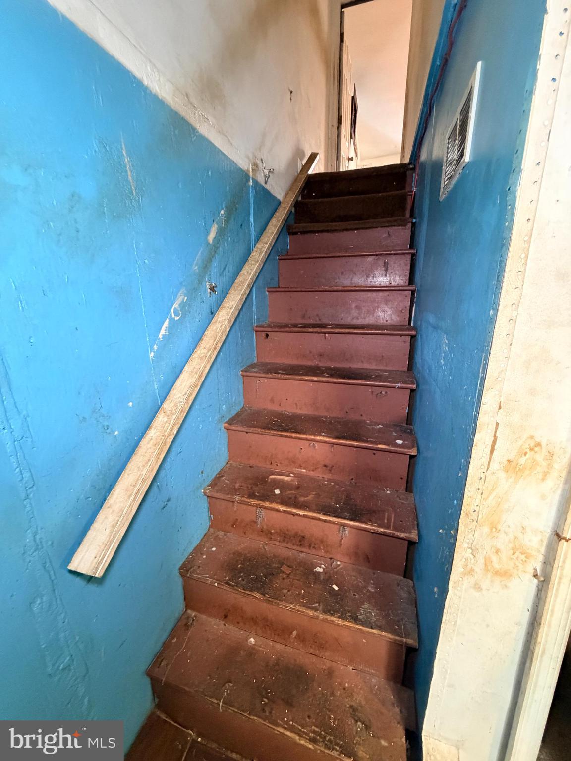 327 West 21st Street Chester, PA 19013 - Photo 22 of 34