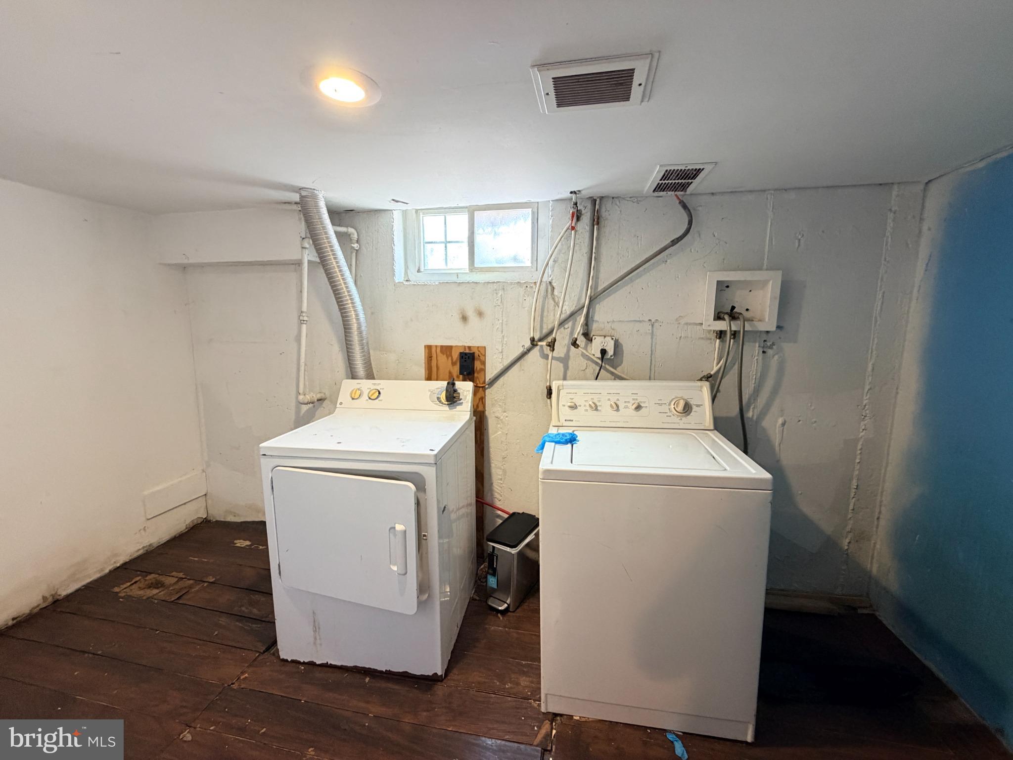 327 West 21st Street Chester, PA 19013 - Photo 24 of 34