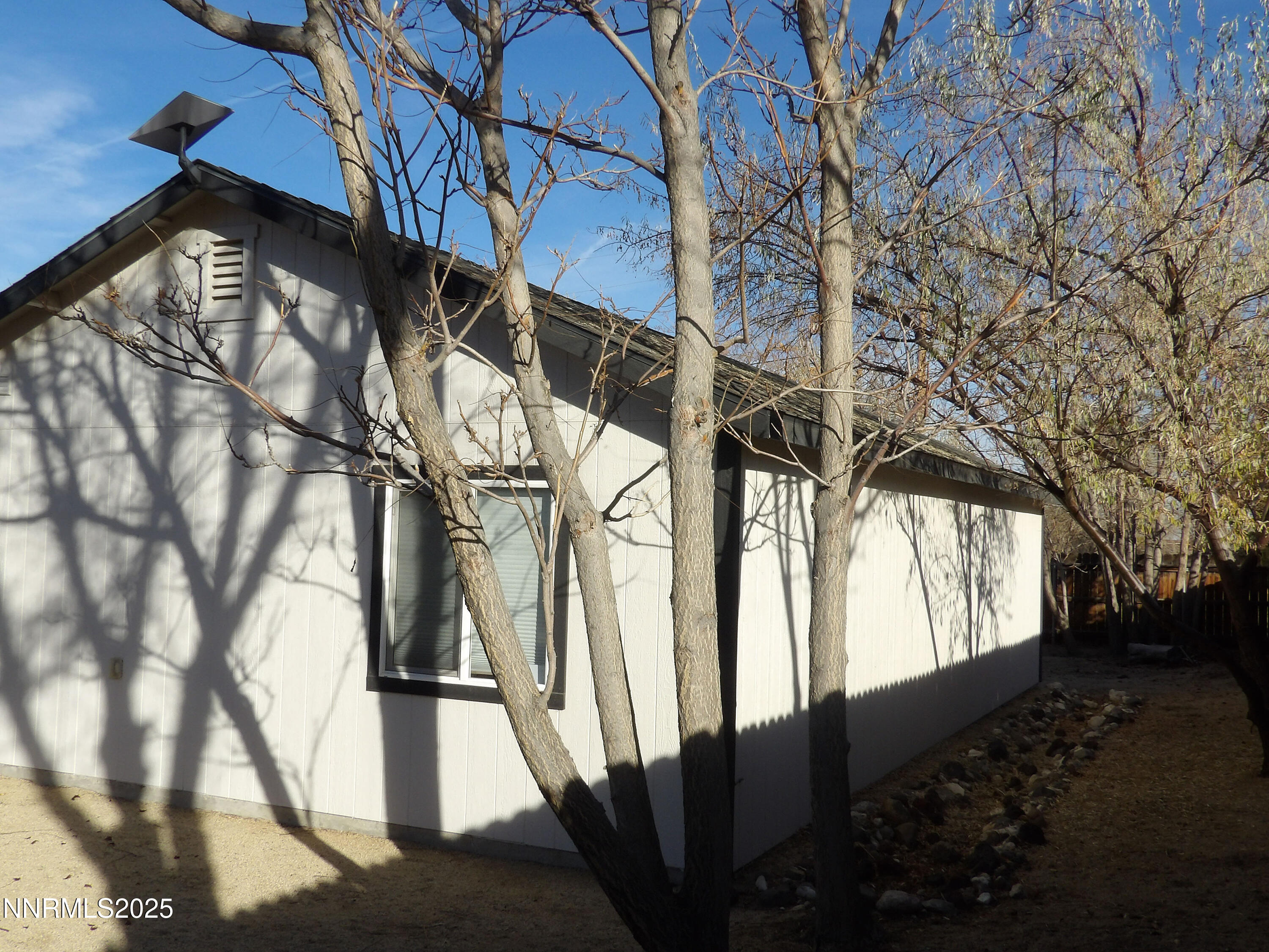 3195 Quick Cal Way Fernley, NV 89408 - Photo 33 of 61 Studio-Back