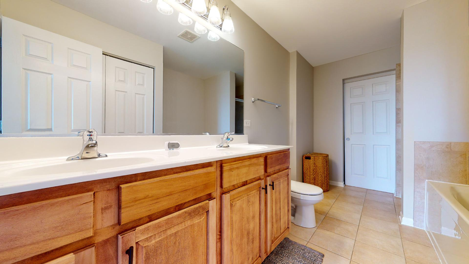 1925 Oxley Circle Naperville, IL 60563 - Photo 18 of 26