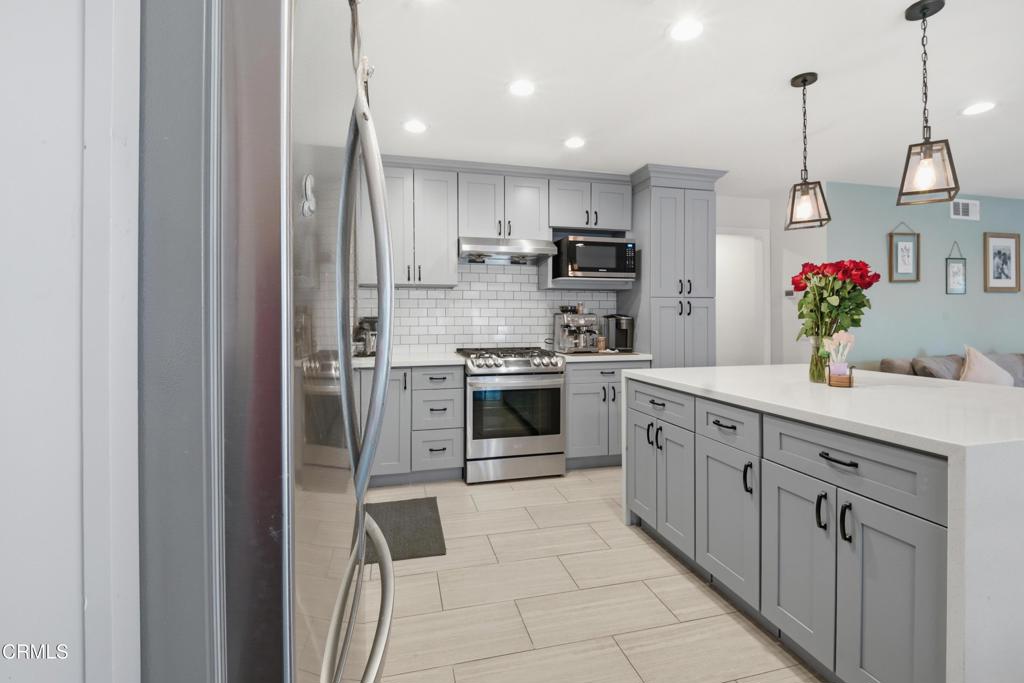5210 Creekside Road Camarillo, CA 93012 - Photo 6 of 19