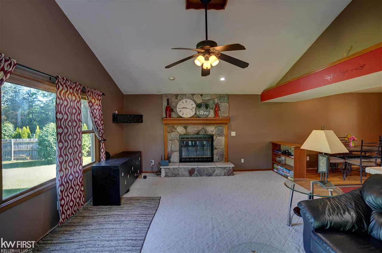 3167 North Oak Road Davison, MI 48423 - Photo 5 of 55
