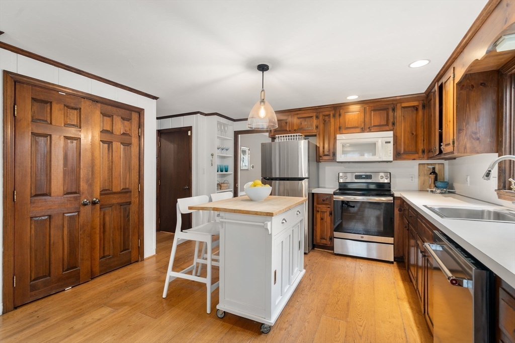 30 Oak Hill Road Sudbury, MA 01776 - Photo 12 of 39