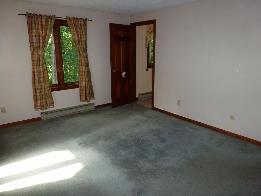 182 Log Cabin Road Arundel, ME 04046 - Photo 10 of 15 Photo