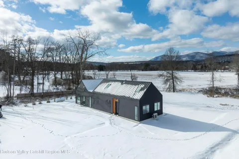 $1,200,000 | 3 Schoolhouse Road, Saugerties, NY 12477