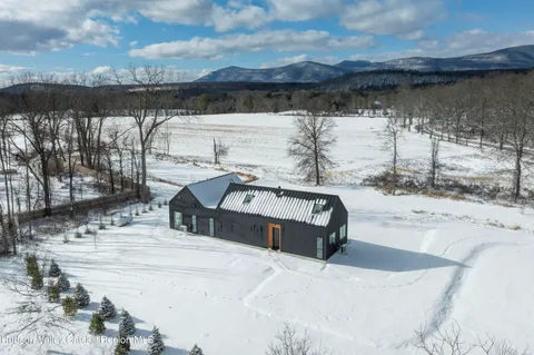 $1,200,000 | 3 Schoolhouse Road, Saugerties, NY 12477