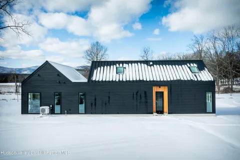 $1,200,000 | 3 Schoolhouse Road, Saugerties, NY 12477