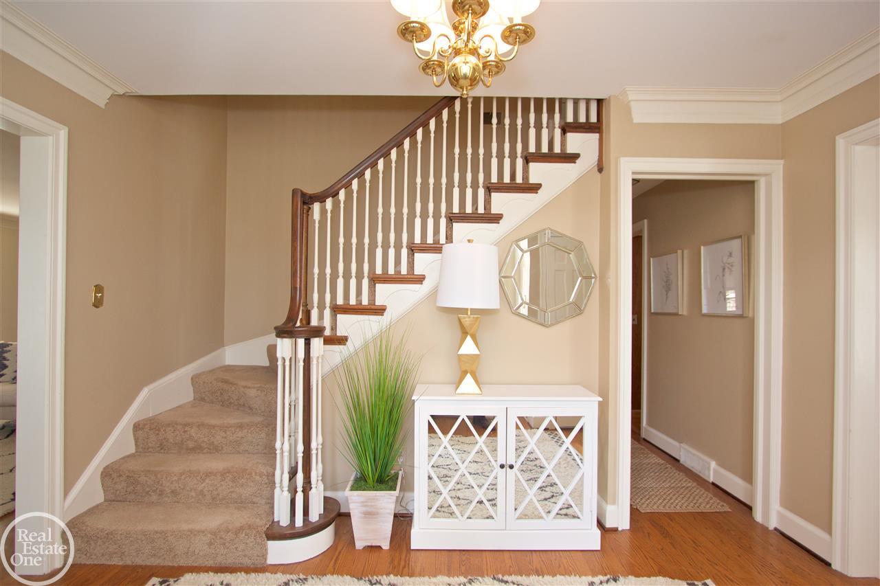 1147 Harvard Road Grosse Pointe, MI 48230 - Photo 2 of 48 31342989-1.JPG
