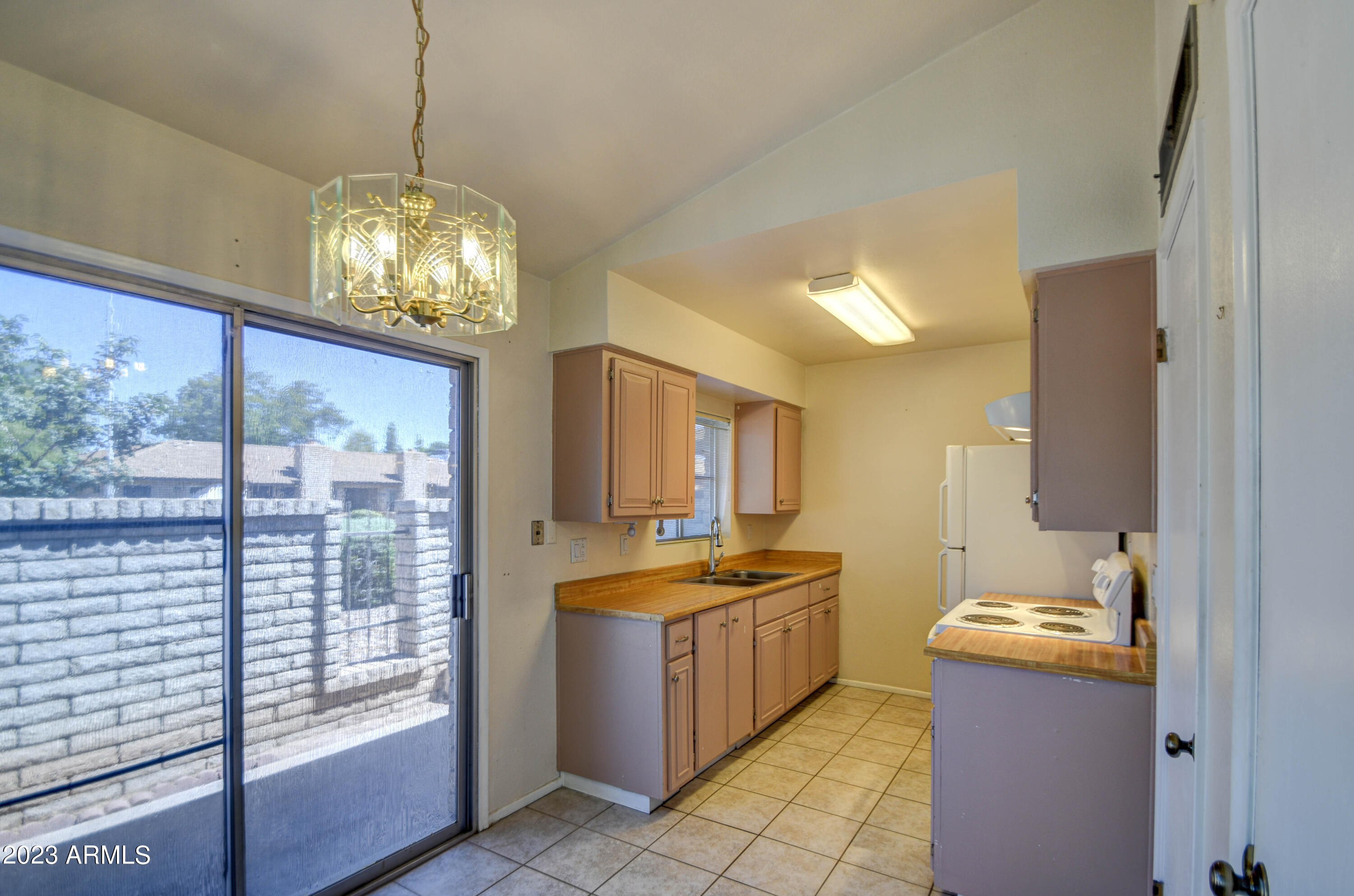 6414 South Newberry Road, Unit B Tempe, AZ 85283 - Photo 11 of 30 Kitchen 2