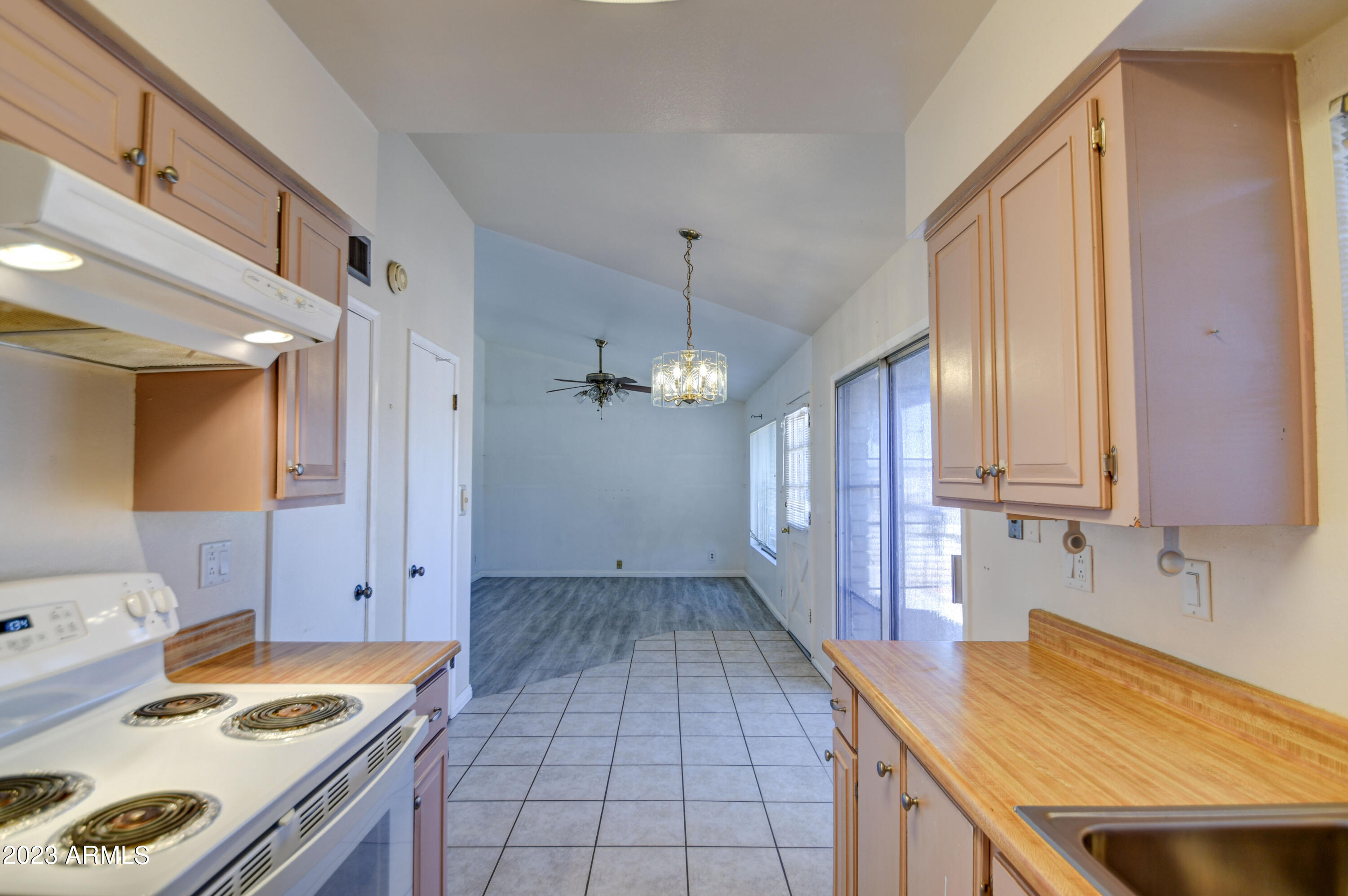 6414 South Newberry Road, Unit B Tempe, AZ 85283 - Photo 10 of 30 Kitchen 7