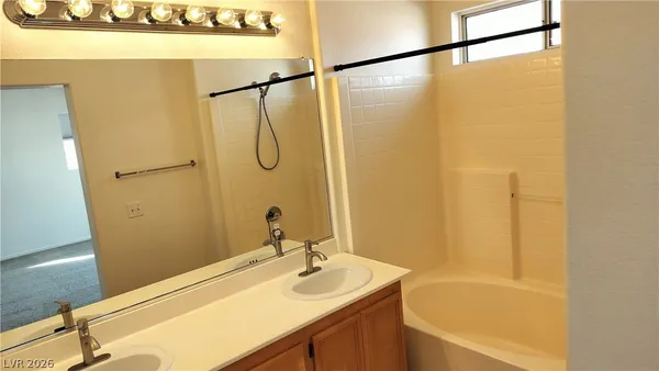 $1,600 | 67 Belle Maison Avenue, Las Vegas, NV 89123