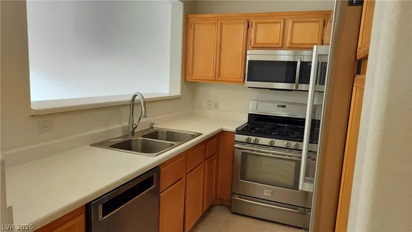 $1,600 | 67 Belle Maison Avenue, Las Vegas, NV 89123