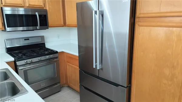 $1,600 | 67 Belle Maison Avenue, Las Vegas, NV 89123