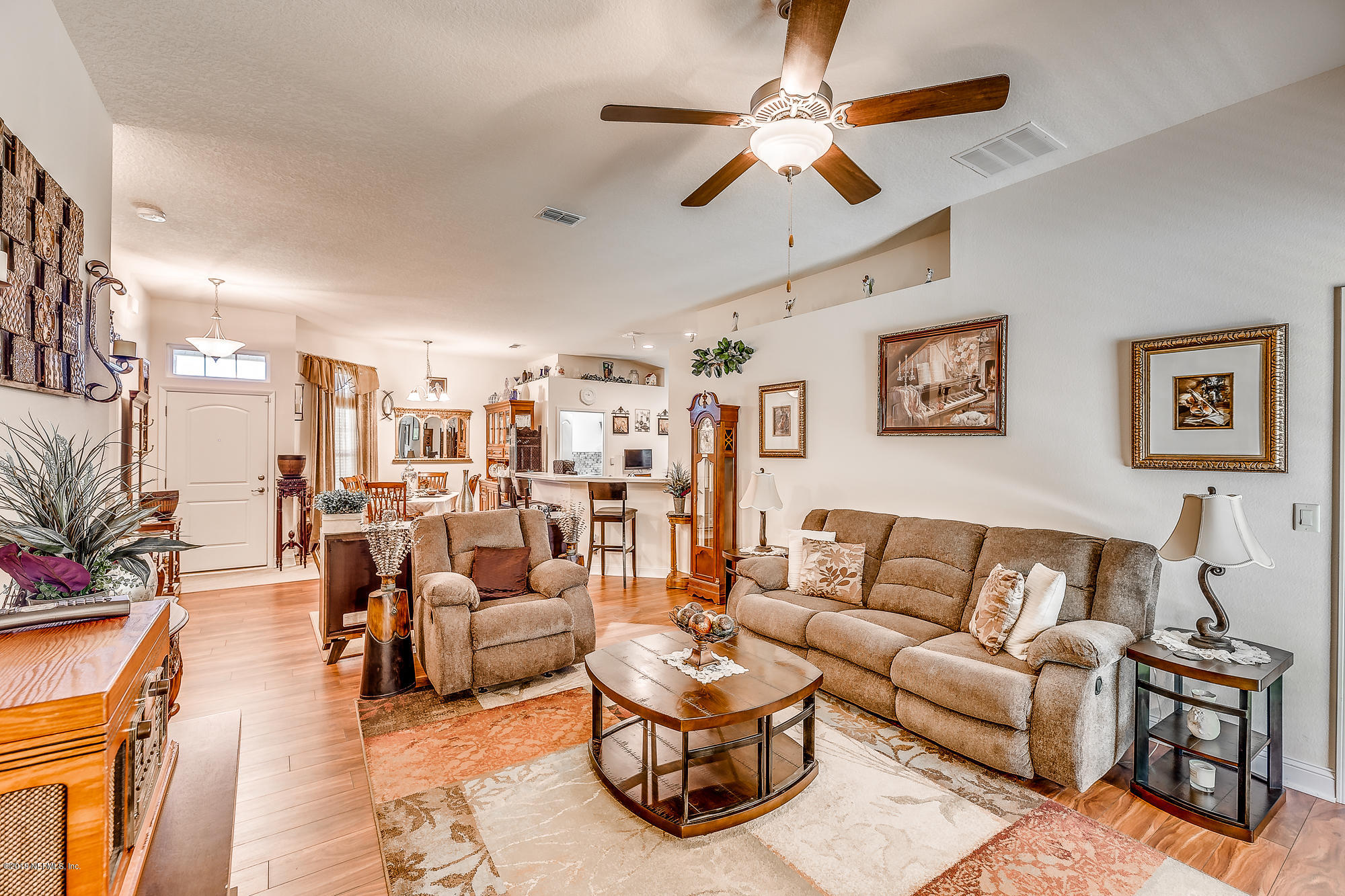 5892 Royalty Road Jacksonville, FL 32254 - Photo 13 of 30 5892 Royalty Rd-4148