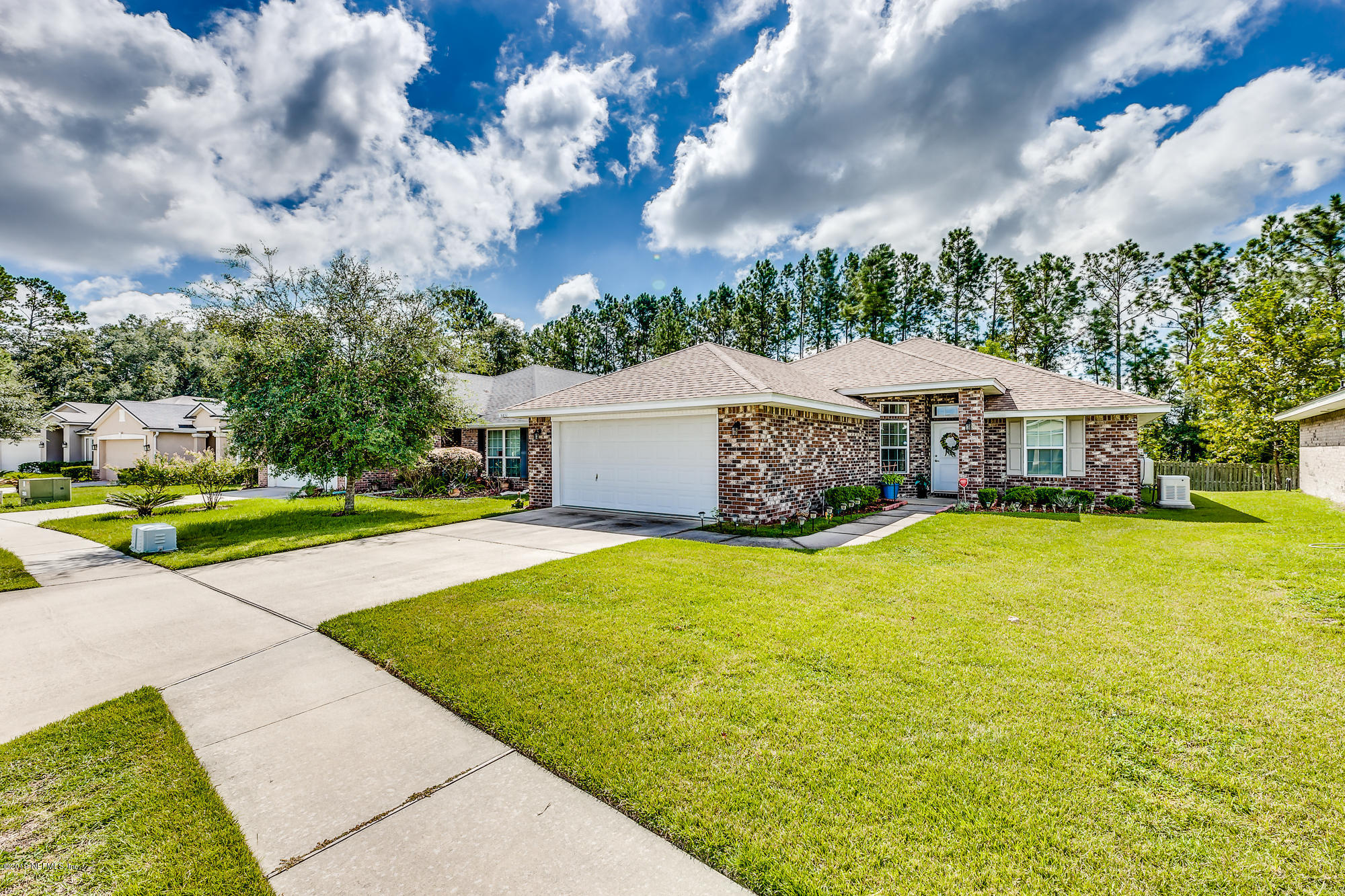 5892 Royalty Road Jacksonville, FL 32254 - Photo 3 of 30 5892 Royalty Rd-4053