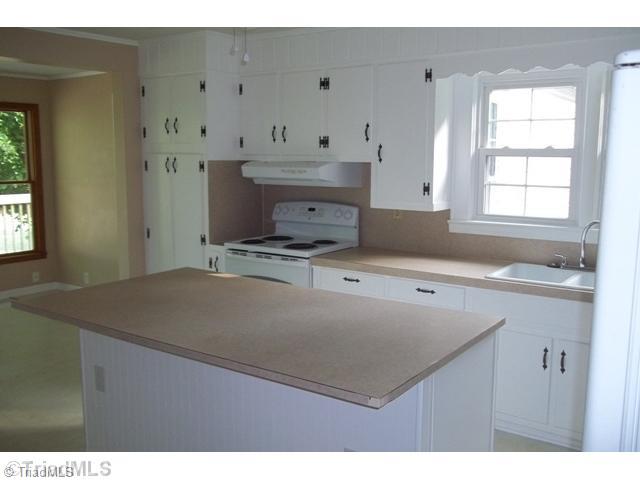 1150 Copeland School Road Dobson, NC 27017 - Photo 5 of 7 Kitchen.