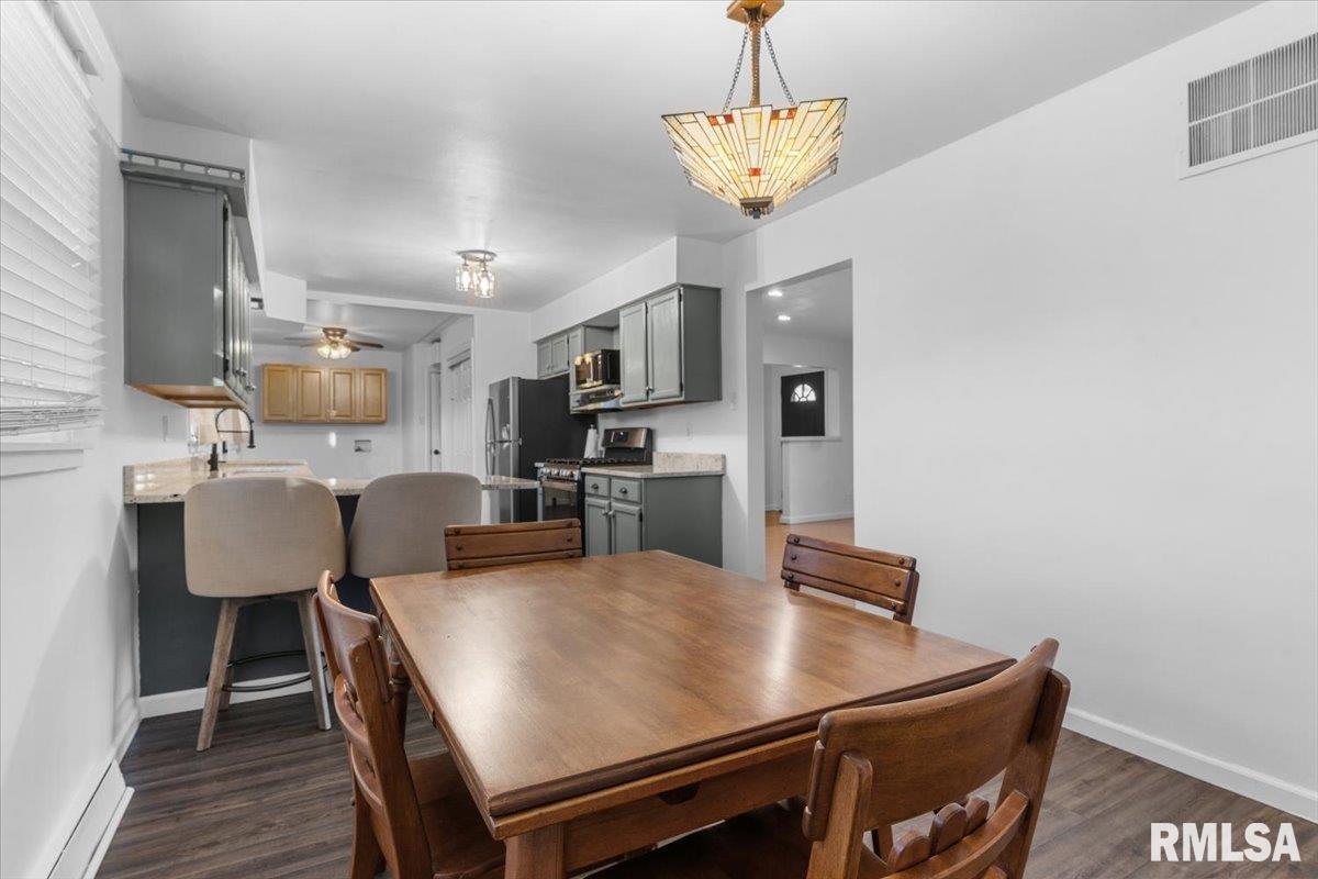 4216 Old Jacksonville Road Springfield, IL 62711 - Photo 13 of 32