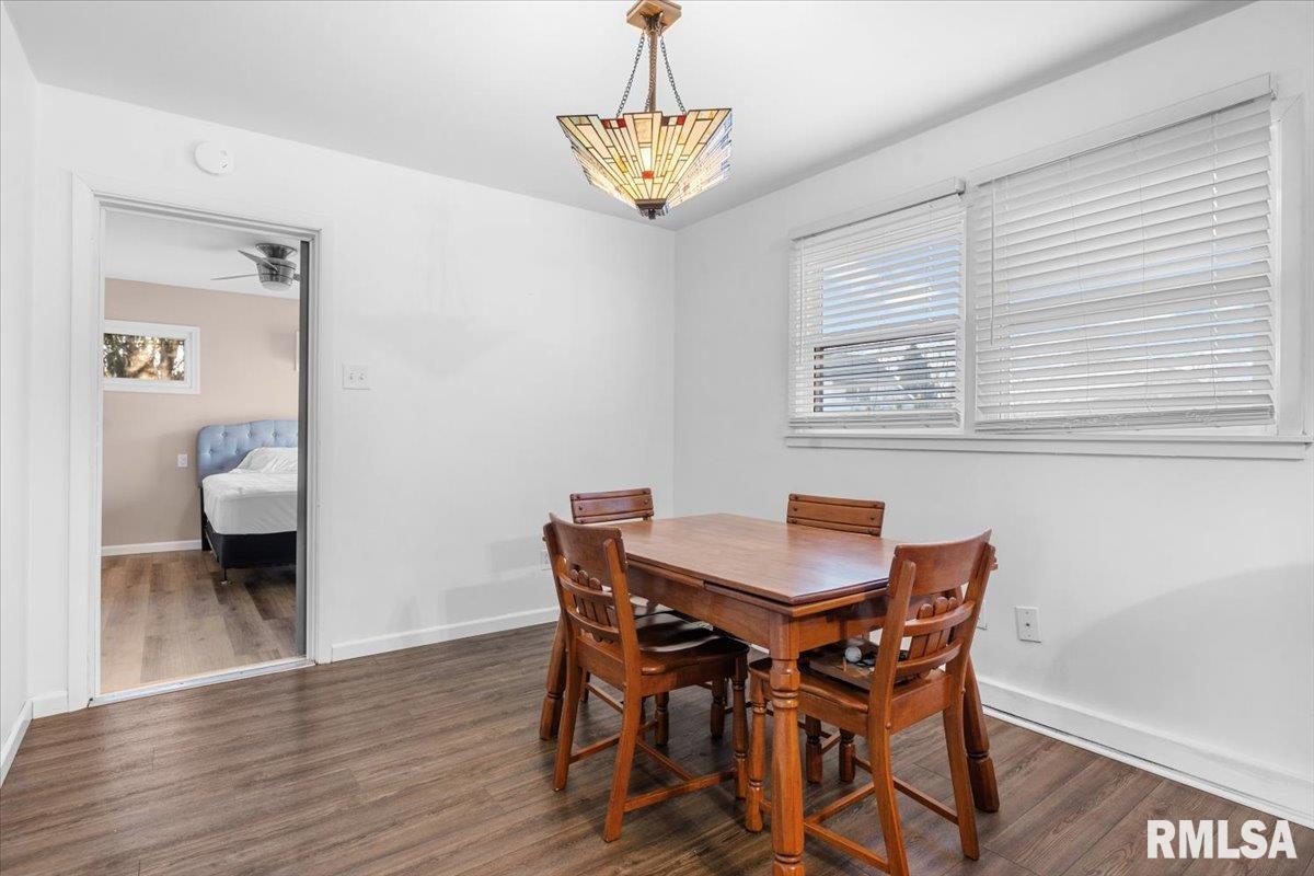 4216 Old Jacksonville Road Springfield, IL 62711 - Photo 14 of 32