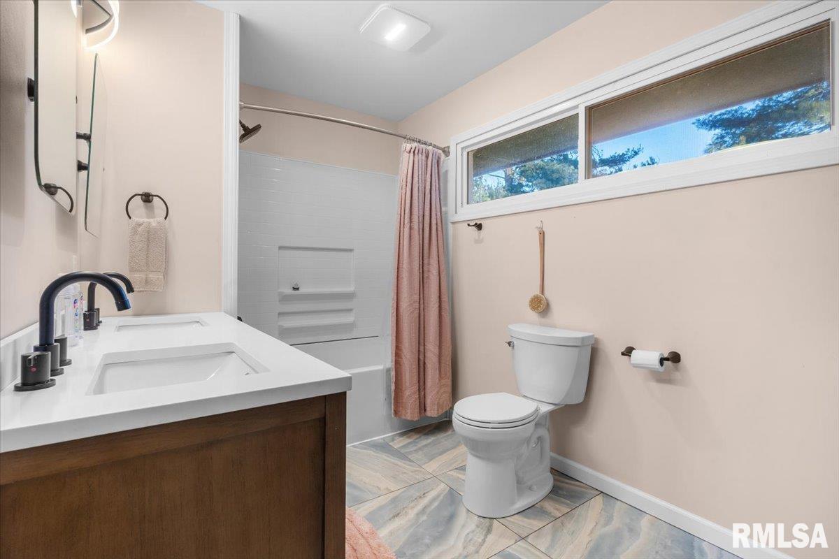 4216 Old Jacksonville Road Springfield, IL 62711 - Photo 19 of 32