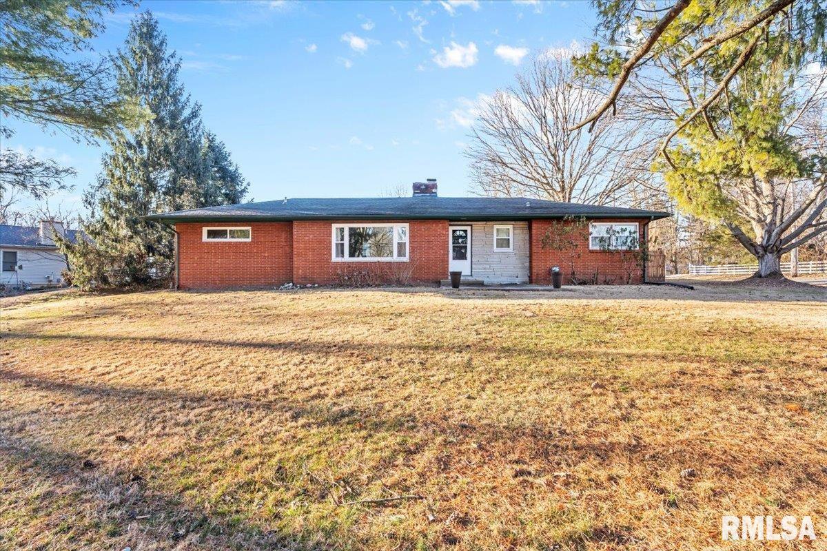 4216 Old Jacksonville Road Springfield, IL 62711 - Photo 2 of 32