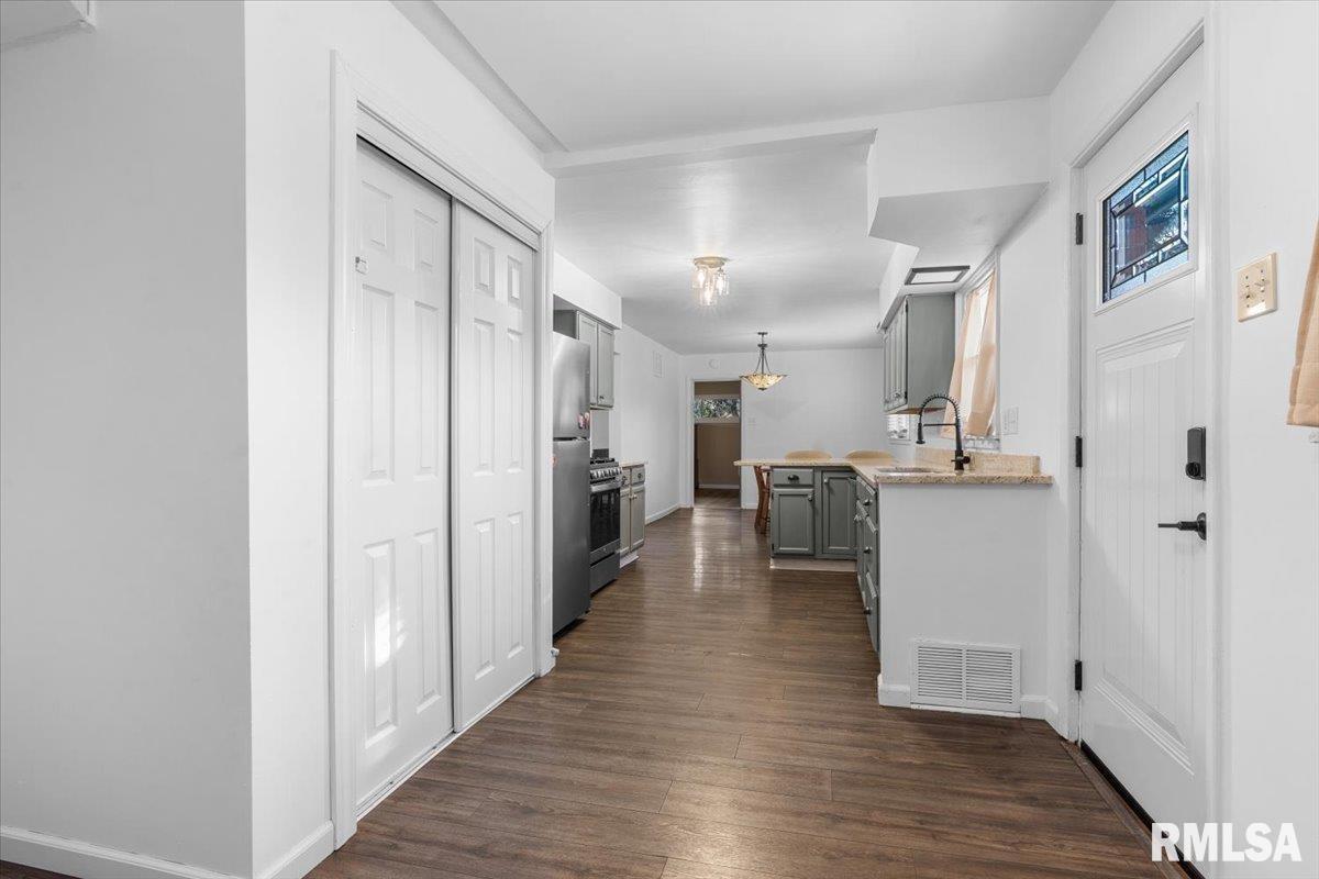 4216 Old Jacksonville Road Springfield, IL 62711 - Photo 25 of 32