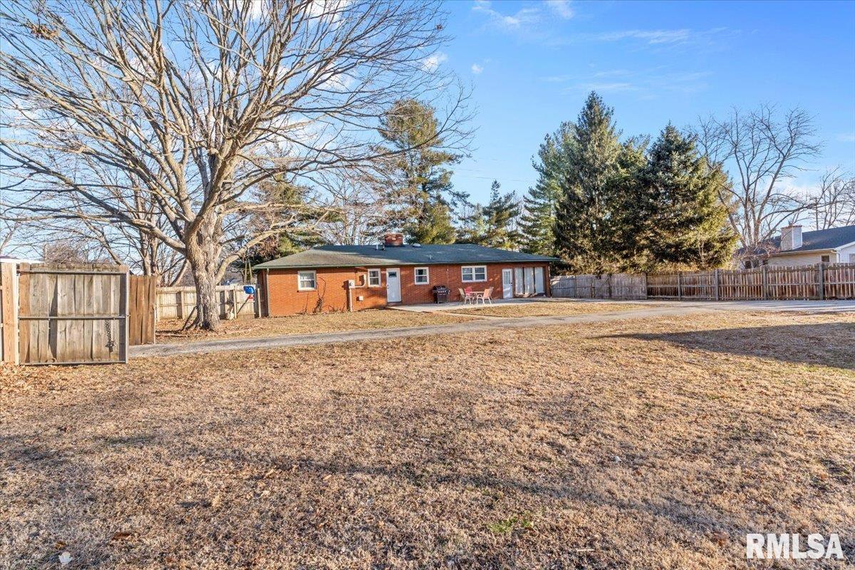 4216 Old Jacksonville Road Springfield, IL 62711 - Photo 29 of 32