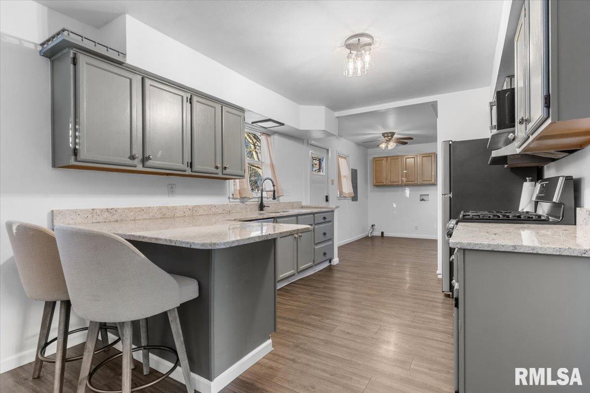 4216 Old Jacksonville Road Springfield, IL 62711 - Photo 10 of 32