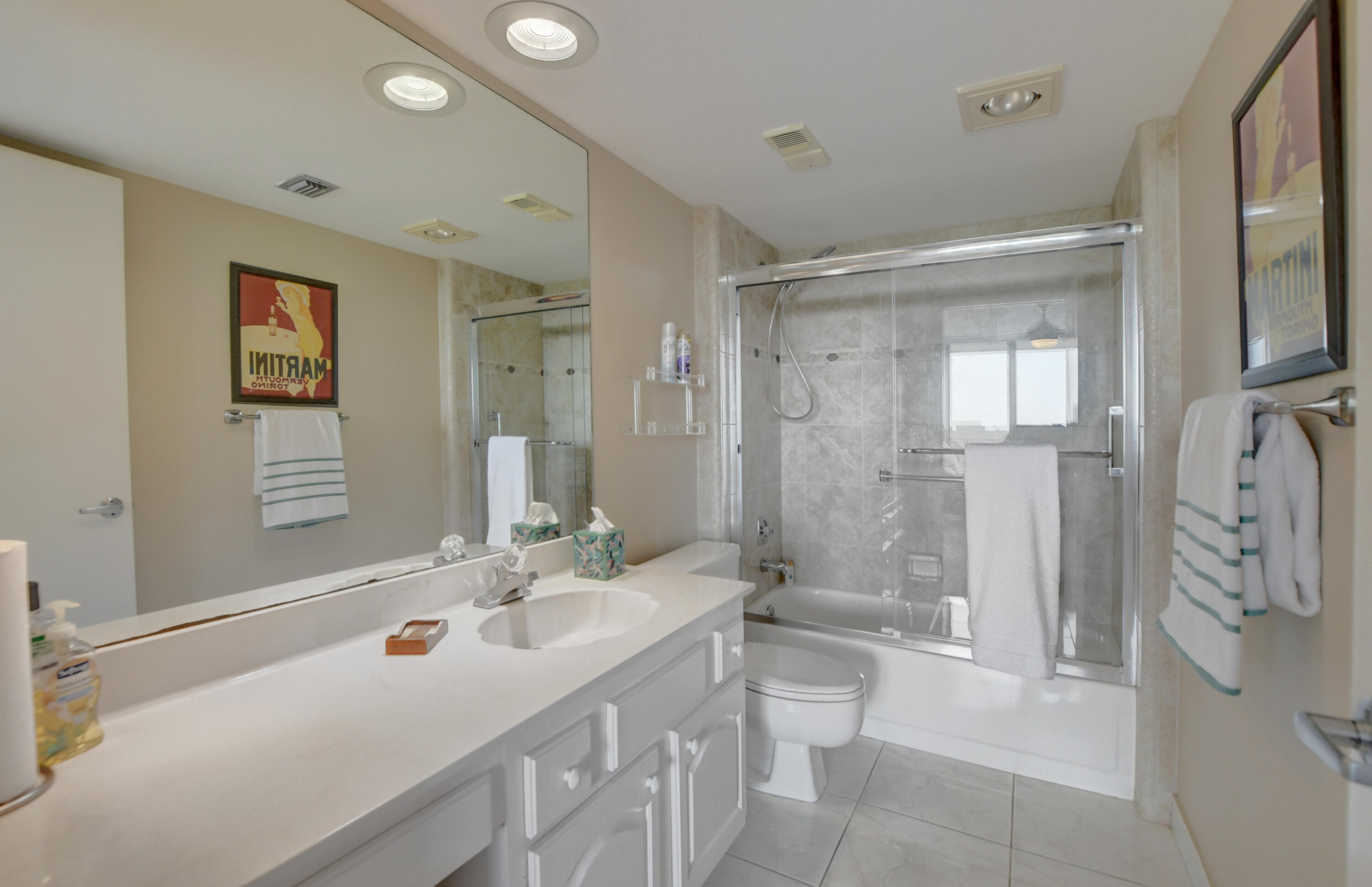 7768 Lakeside Boulevard, Unit 586 Boca Raton, FL 33434 - Photo 15 of 51 21_ebf_3171_2_3_4_5