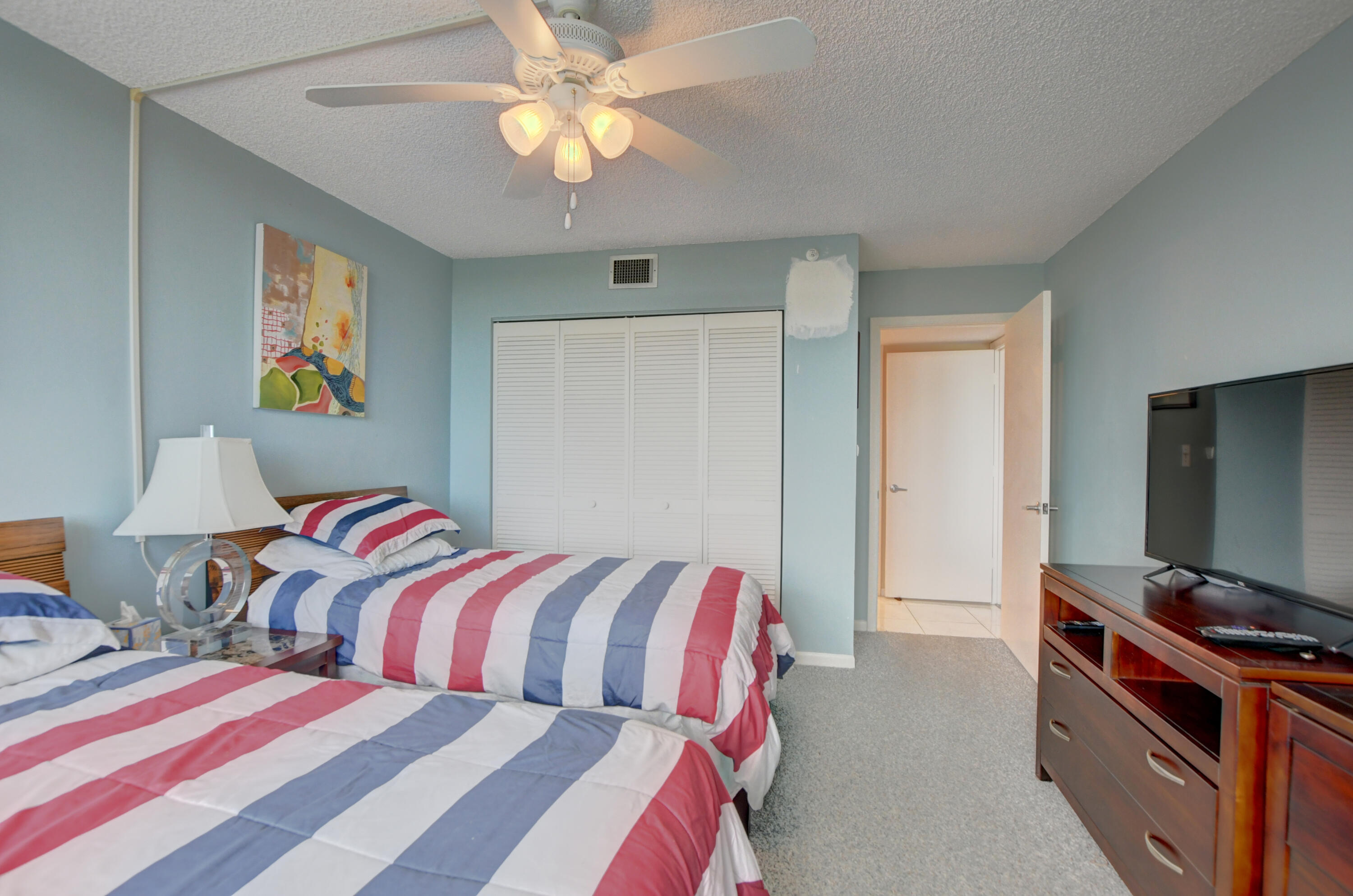7768 Lakeside Boulevard, Unit 586 Boca Raton, FL 33434 - Photo 16 of 51 27_ebf_3201_2_3_4_5