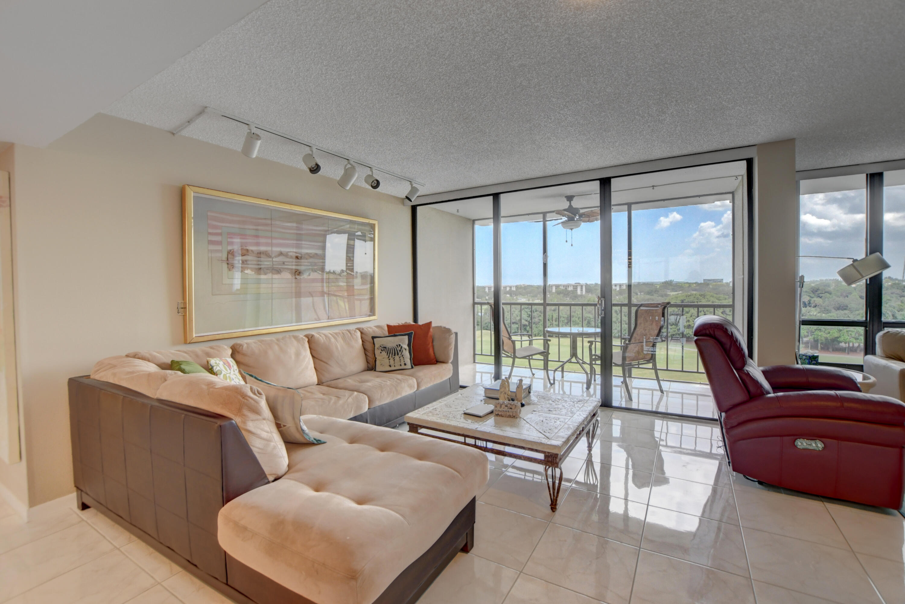 7768 Lakeside Boulevard, Unit 586 Boca Raton, FL 33434 - Photo 2 of 51 04_ebf_3086_87_88_89_90