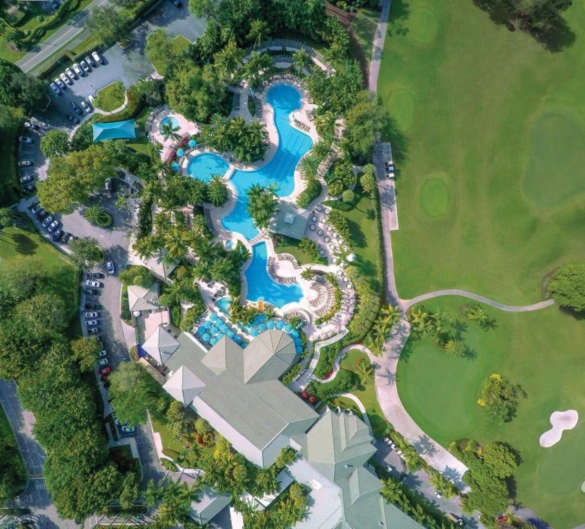 7768 Lakeside Boulevard, Unit 586 Boca Raton, FL 33434 - Photo 34 of 51 (11) Pool Aerial shot
