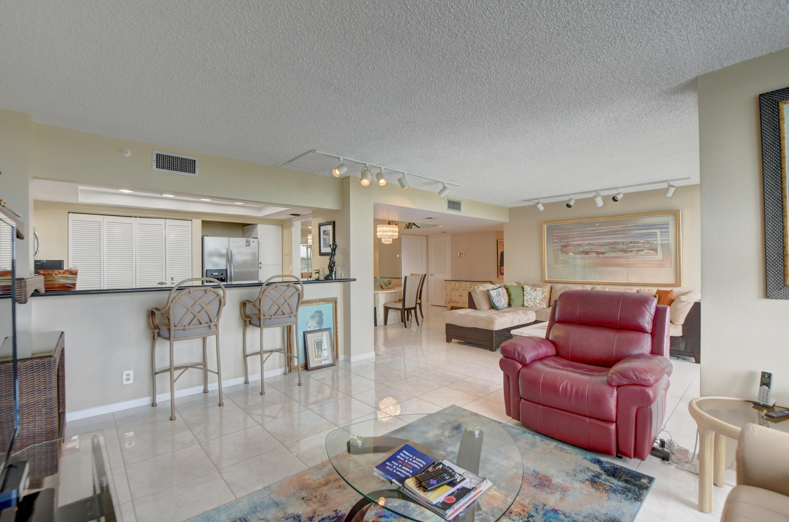 7768 Lakeside Boulevard, Unit 586 Boca Raton, FL 33434 - Photo 9 of 51 09_ebf_3111_2_3_4_5