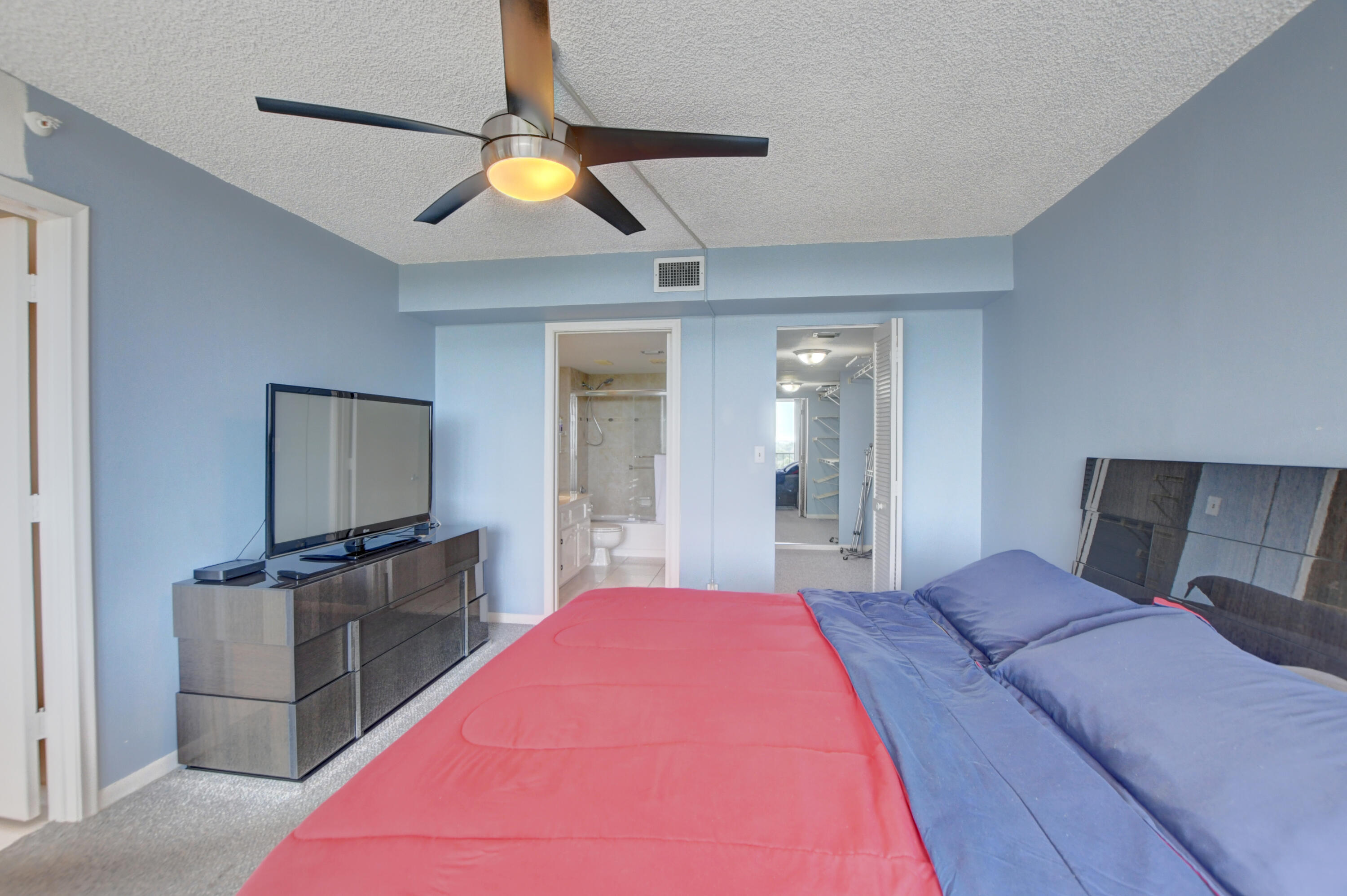 7768 Lakeside Boulevard, Unit 586 Boca Raton, FL 33434 - Photo 10 of 51 23_ebf_3181_2_3_4_5