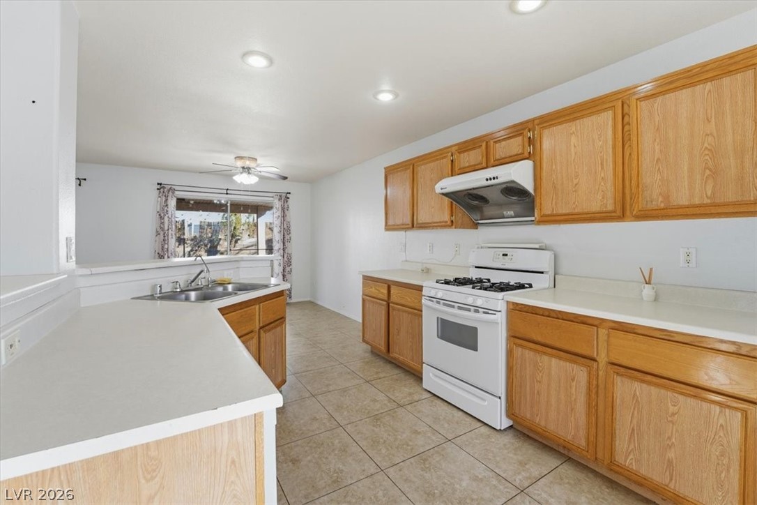 7610 Buckpasser Avenue Las Vegas, NV 89113 - Photo 20 of 49