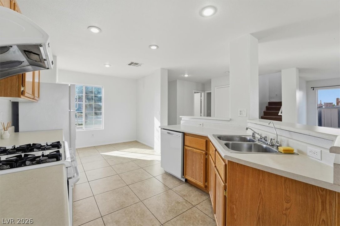 7610 Buckpasser Avenue Las Vegas, NV 89113 - Photo 6 of 49