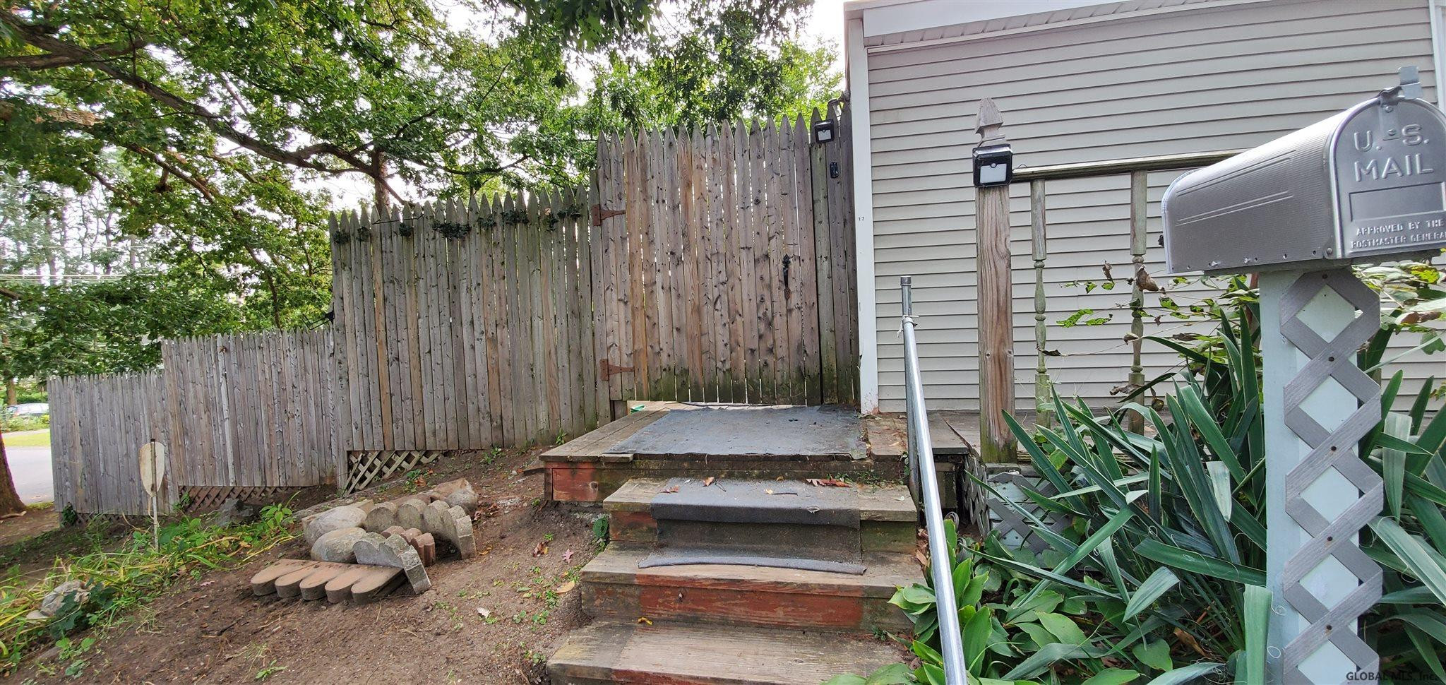 17 Katherine Road Albany, NY 12205 - Photo 3 of 18 Photo 3