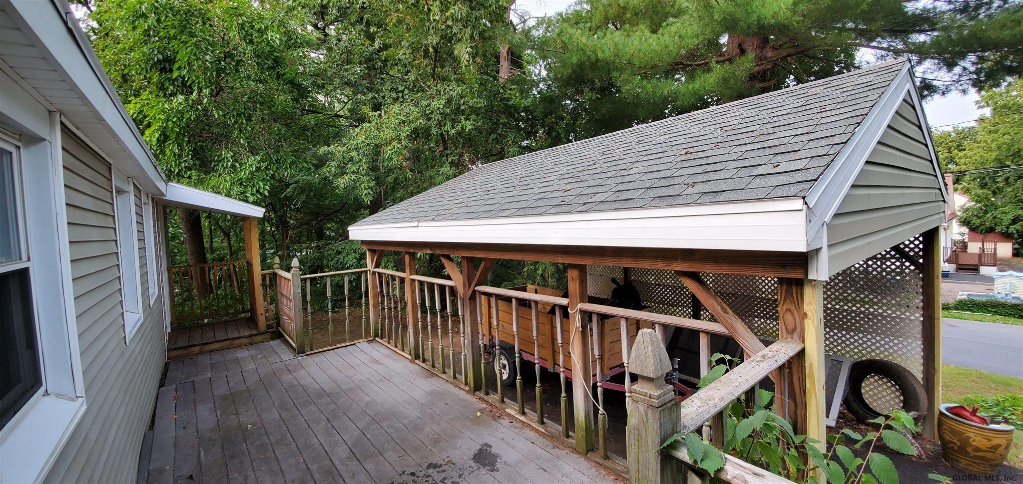 17 Katherine Road Albany, NY 12205 - Photo 4 of 18 Photo 4