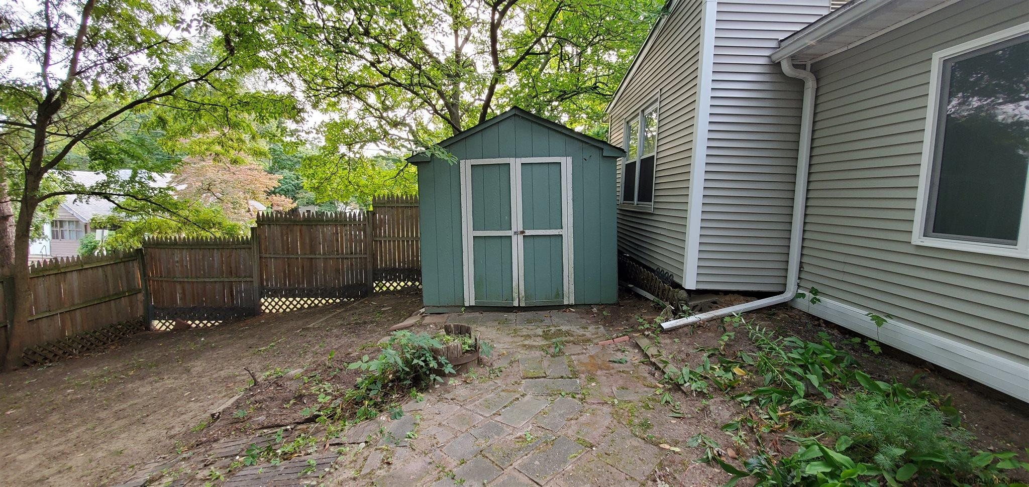 17 Katherine Road Albany, NY 12205 - Photo 8 of 18 Photo 8