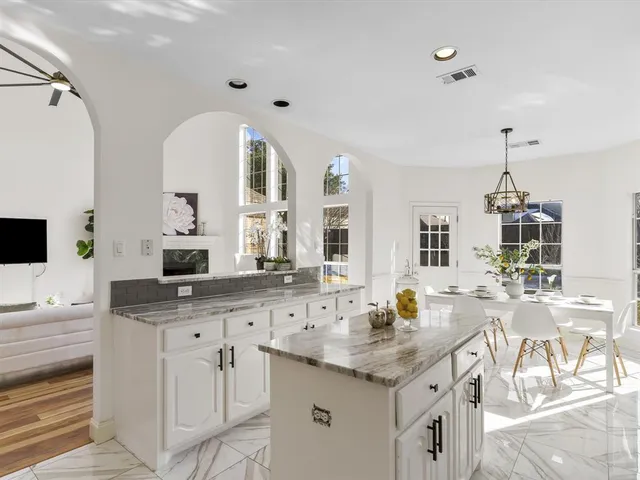 $645,000 | 118 Wentwood Drive, Murphy, TX 75094