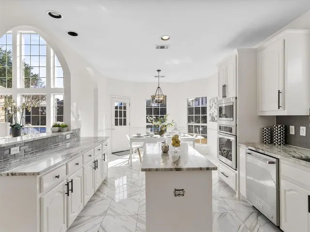 $645,000 | 118 Wentwood Drive, Murphy, TX 75094