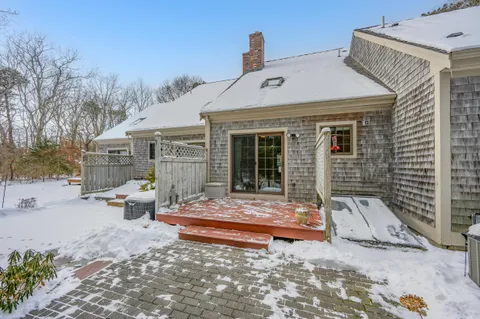 $389,000 | 1160 Phinneys Lane, Unit 2B, Centerville, MA 02632