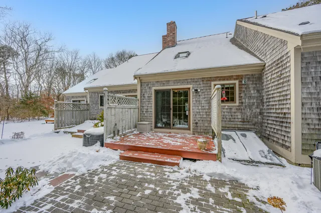 $389,000 | 1160 Phinneys Lane, Unit 2B, Centerville, MA 02632