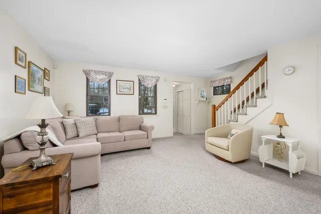 $389,000 | 1160 Phinneys Lane, Unit 2B, Centerville, MA 02632