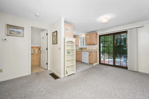 $389,000 | 1160 Phinneys Lane, Unit 2B, Centerville, MA 02632