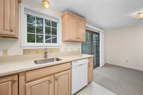 $389,000 | 1160 Phinneys Lane, Unit 2B, Centerville, MA 02632