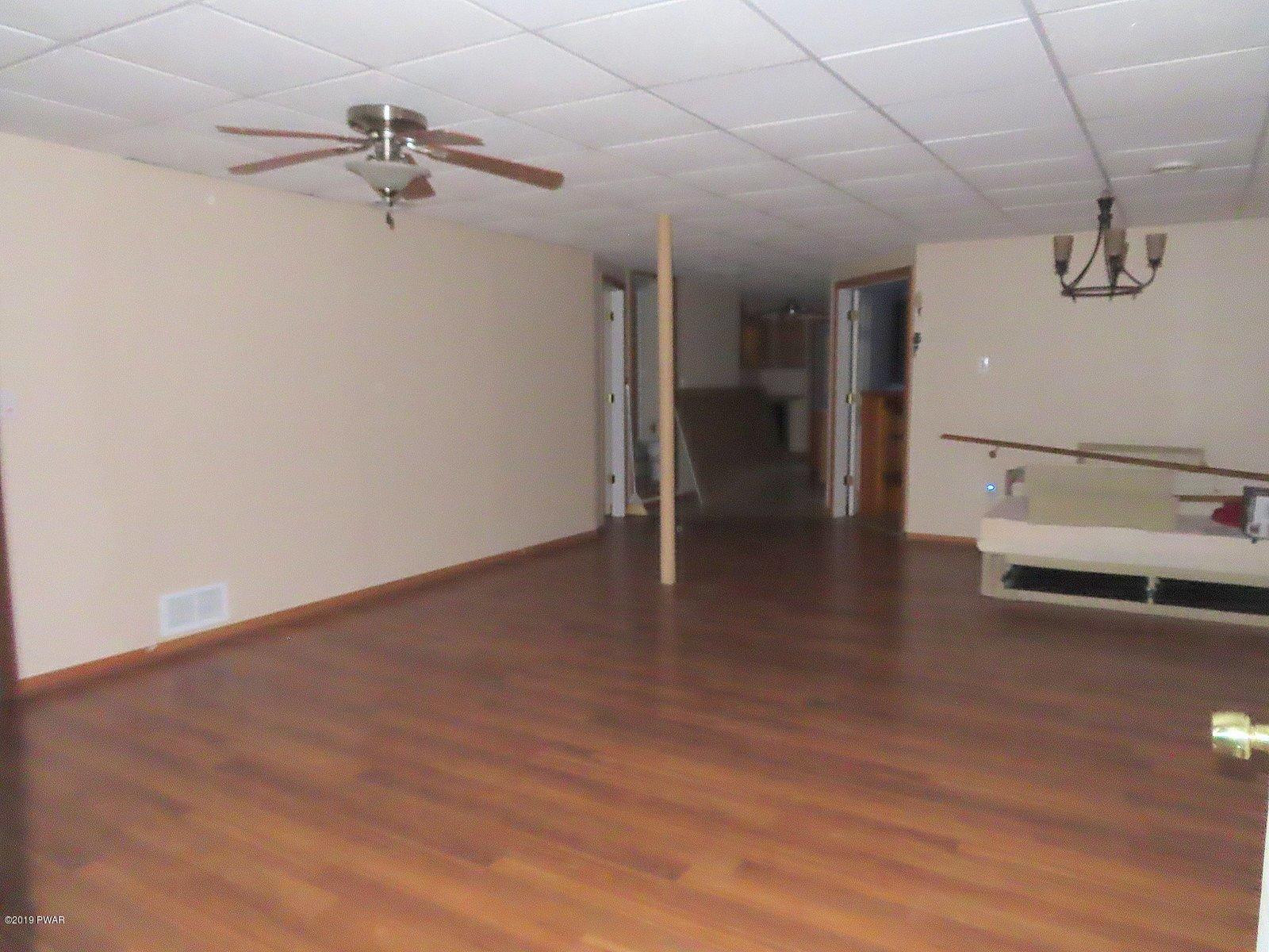 107 Entrance Road Tafton, PA 18464 - Photo 27 of 43 Family Room
